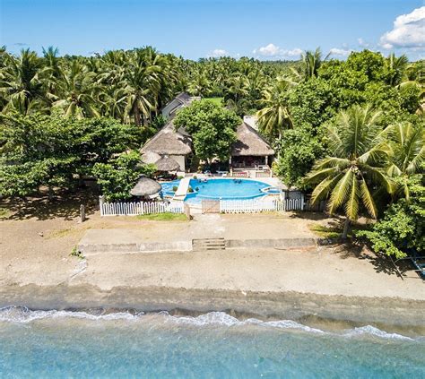 AGM BEACHFRONT RESORT $35 ($̶4̶5̶) .
